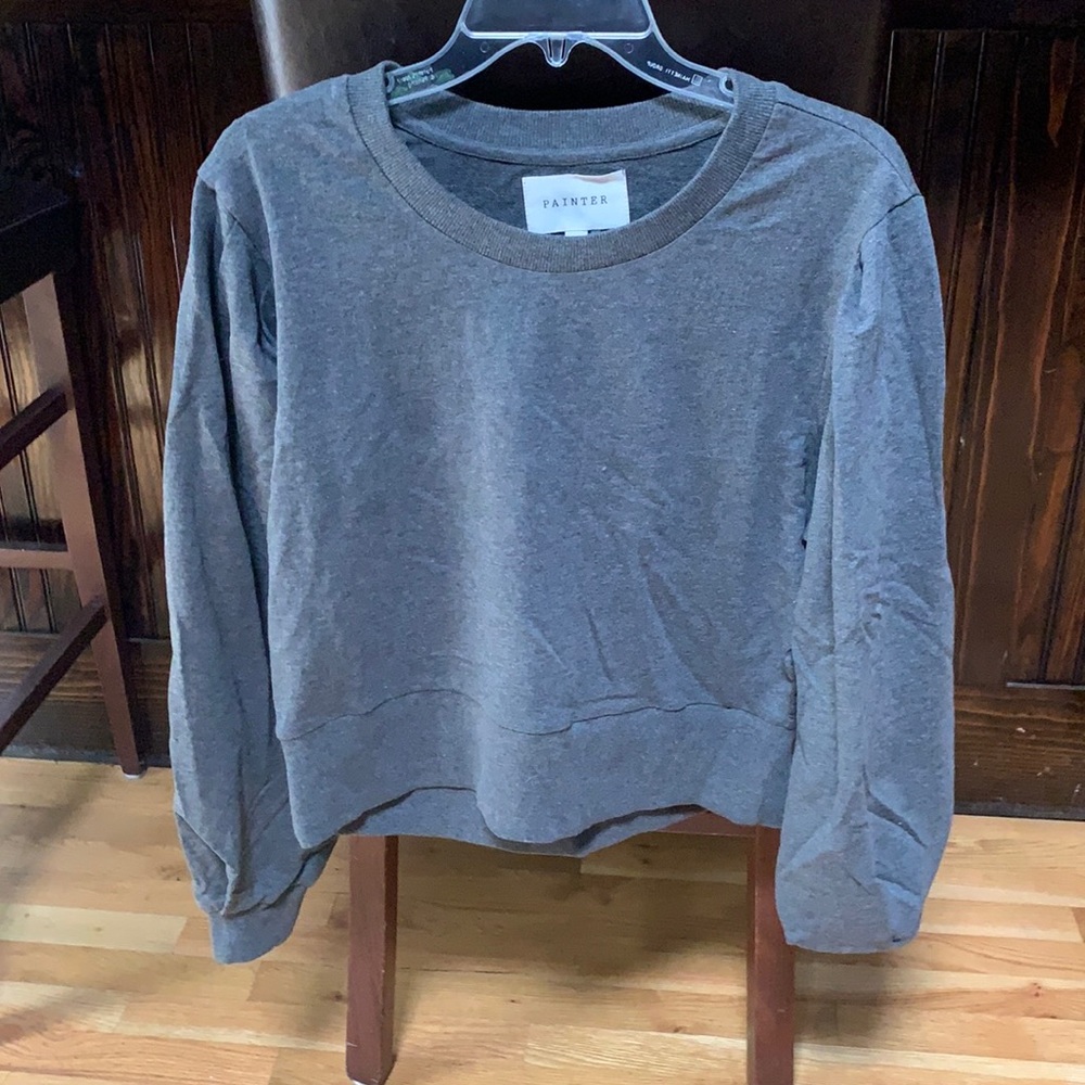 Grey sweatshirt